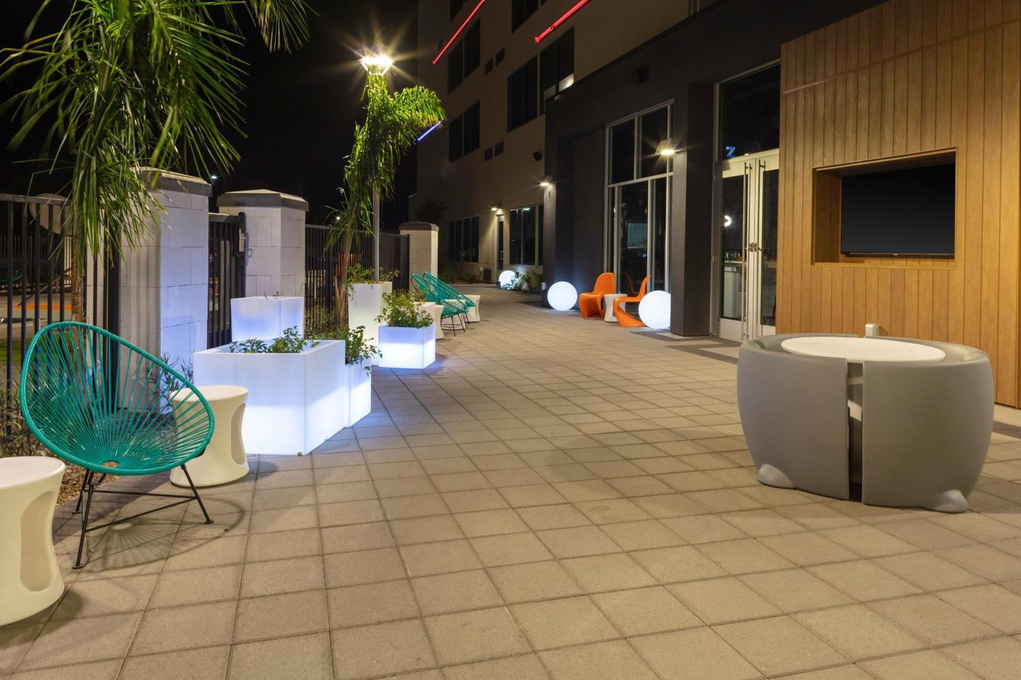 Aloft Glendale At Westgate Hotel Buitenkant foto